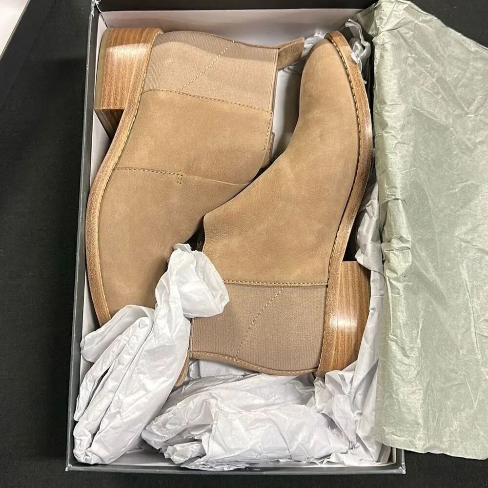 Eileen Fisher Earth Tumbled Nubuck Suede Ankle Booties 7